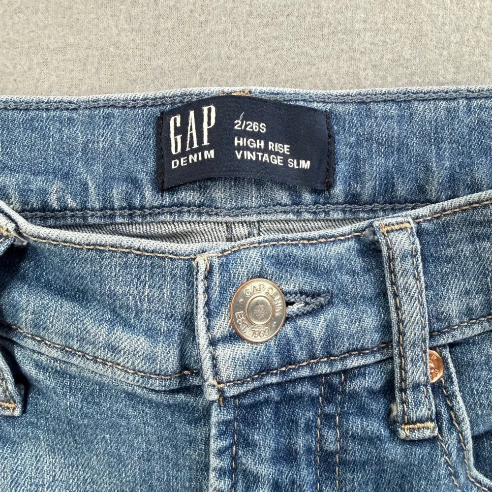 Gap Distressed High Rise Vintage Slim Denim Shorts Womens 2/26S Blue